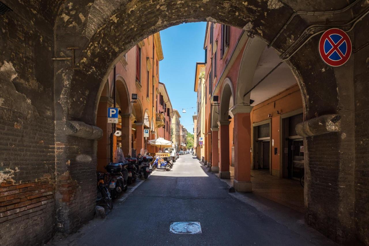 A Pochi Passi Dalla Finestrella Di Via Piella By Wonderful Italy Apartment Bologna Exterior foto